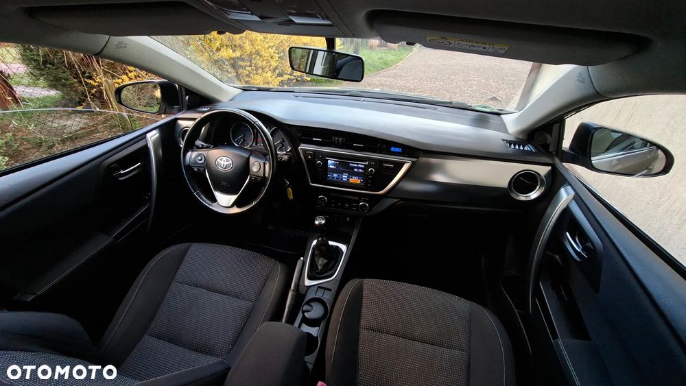 Toyota Auris 1.6 Sol - 12