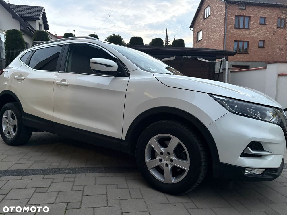 Nissan Qashqai 1.7 dCi 4x4 Tekna Xtronic - 8