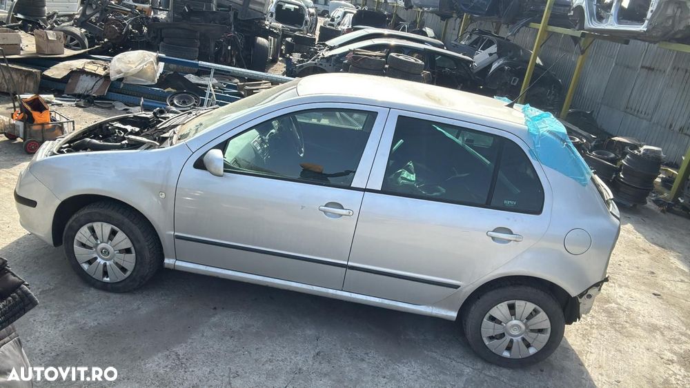 Capac panou frontal 6Y0010295Q Skoda Fabia 6Y [1999 - 2004] 1.4 tdi B - 4