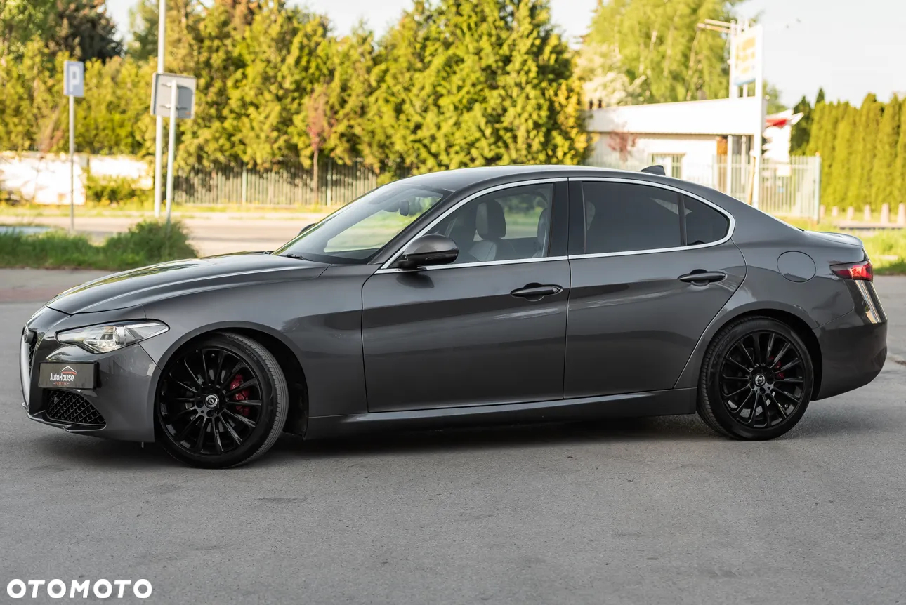 Alfa Romeo Giulia 2.2 Diesel AT8 Advanced Efficiency - 15