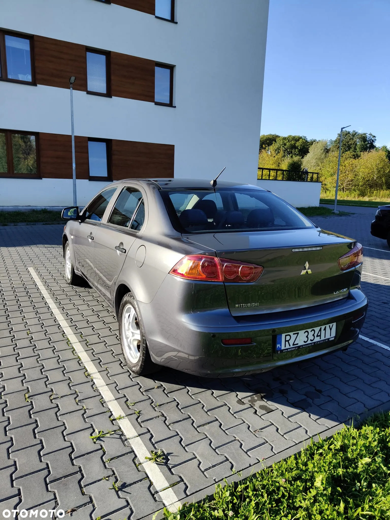 Mitsubishi Lancer 1.5 Invite - 7