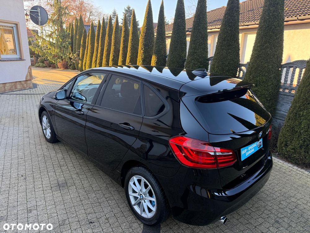 BMW Seria 2 214d - 11