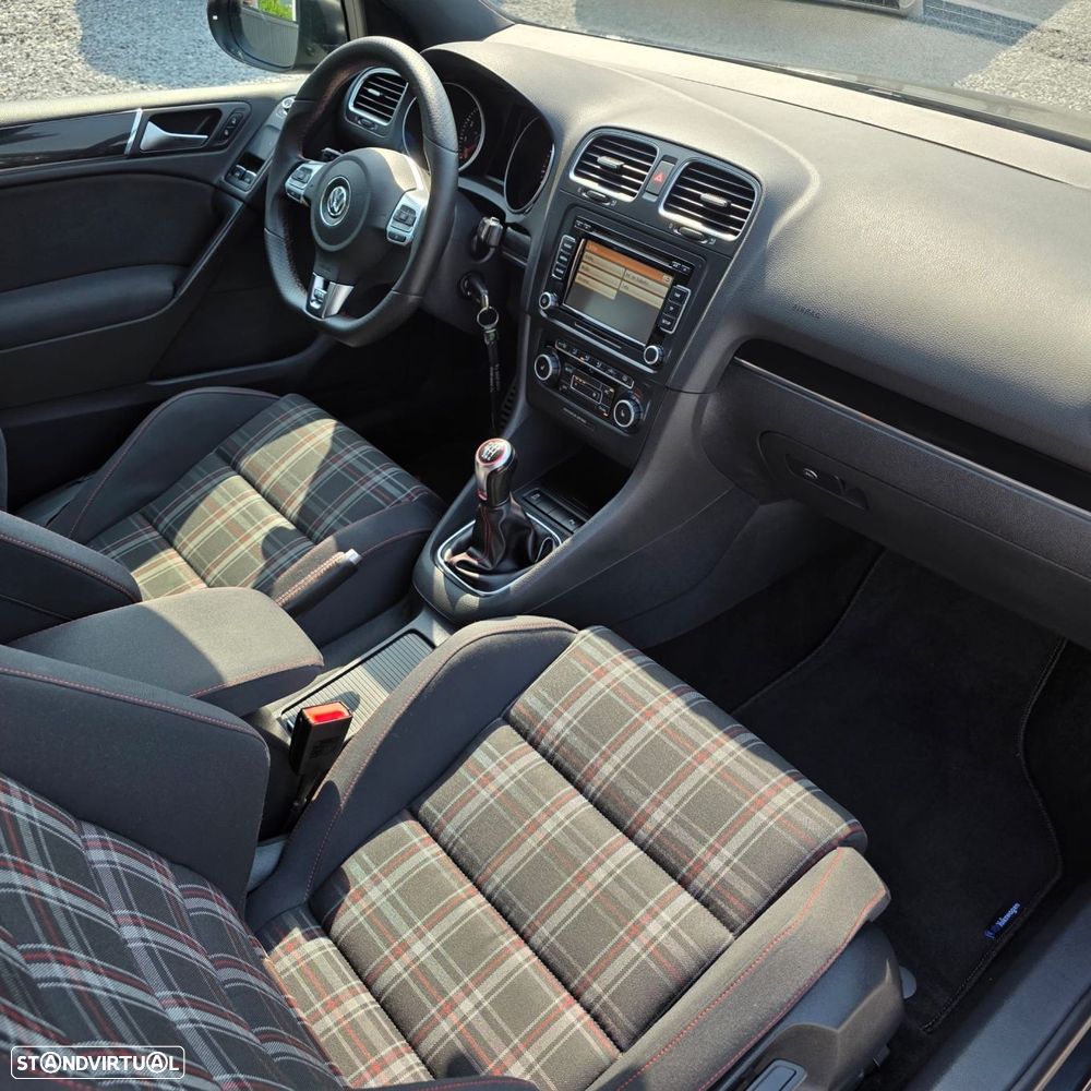 VW Golf 2.0 TSi GTI - 29