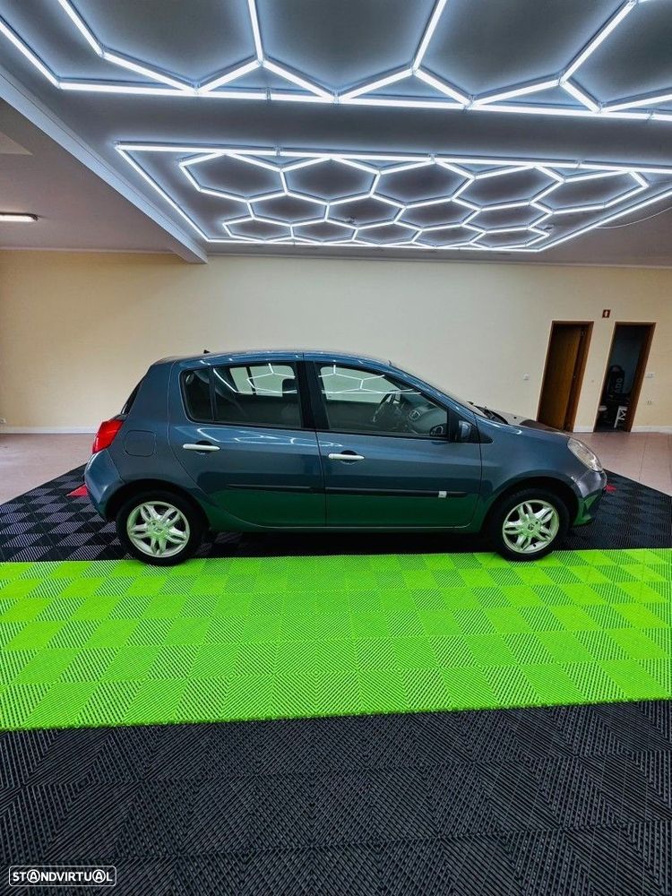 Renault Clio 1.2 16V Dynamique - 4