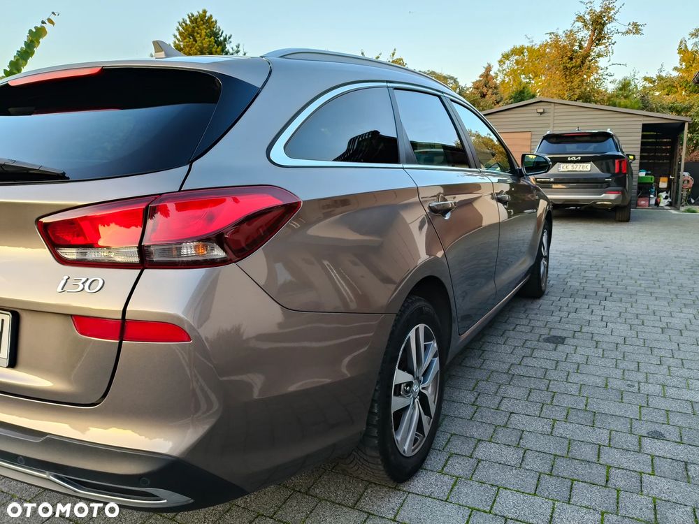 Hyundai i30 1.5 T-GDI 48V Smart - 8