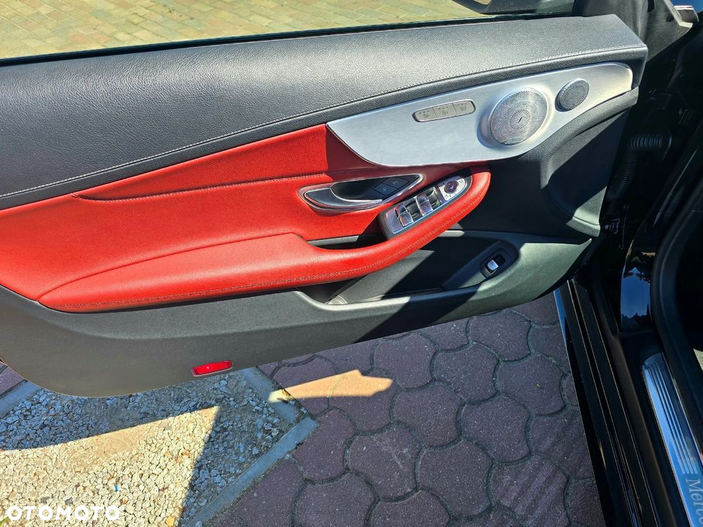 Mercedes-Benz Klasa C 300 Cabrio 9G-TRONIC AMG Line - 11