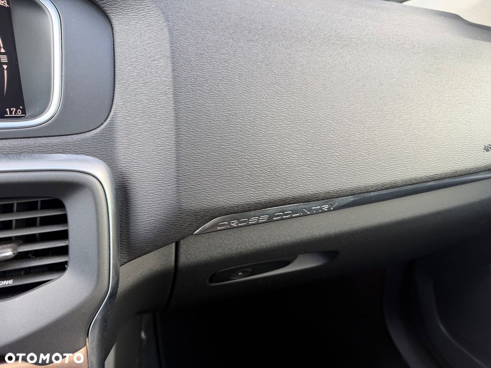 Volvo V40 Cross Country T3 Drive-E Momentum - 14