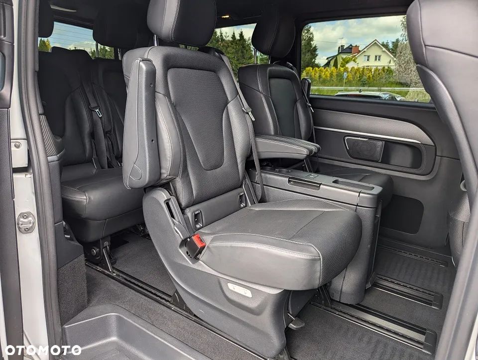 Mercedes-Benz Klasa V 300 d 4-Matic Exclusive 9G-Tronic (d³ugi) - 19