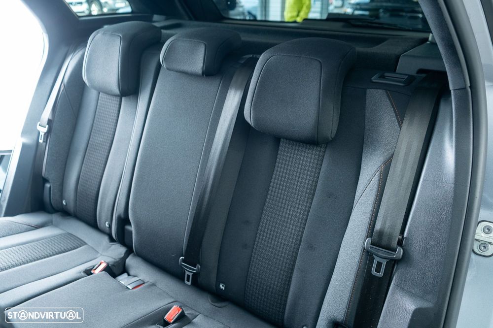 Peugeot 3008 PureTech 130 Stop & Start GPF EAT8 Active - 8