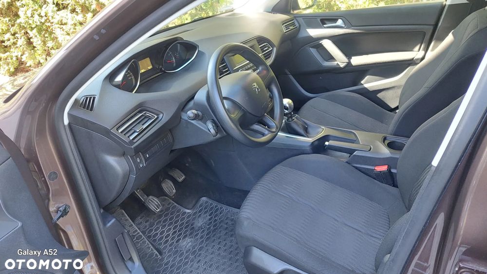 Peugeot 308 1.6 THP Active - 10