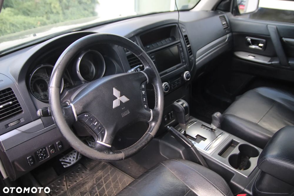 Mitsubishi Pajero 3.2 DID Intense - 8