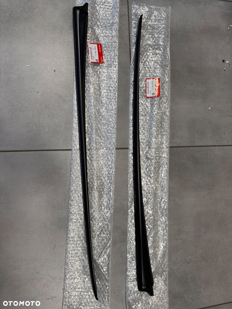 Honda Jazz IV listwa przy szybie T5A