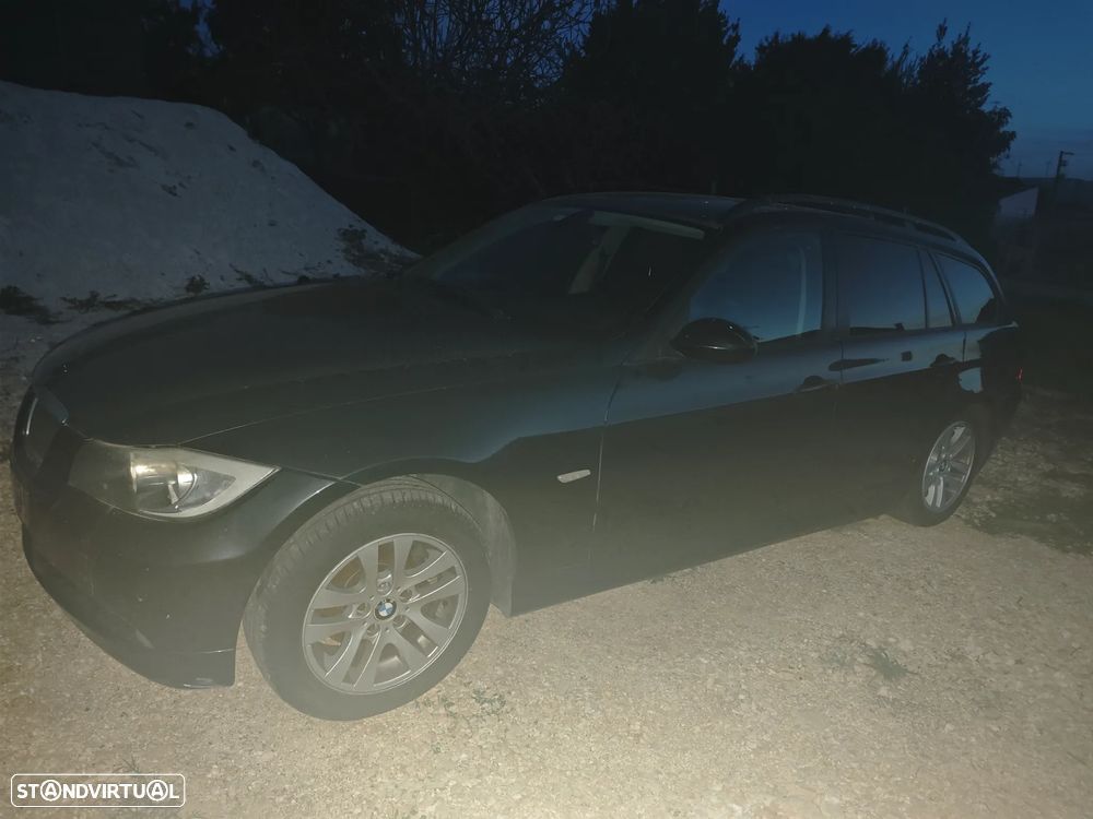 BMW 320 d Touring Exclusive - 4