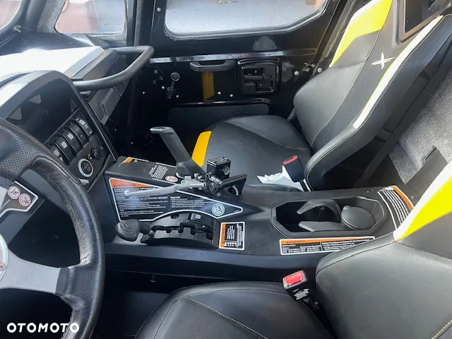 Can-Am Inny - 7