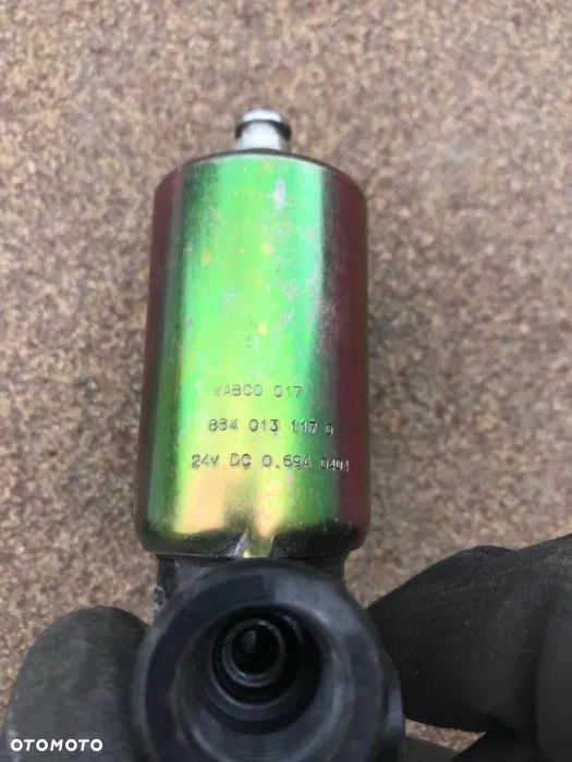 Zawór elektromagnetyczny EZP 24V Wabco oryginał. - 2