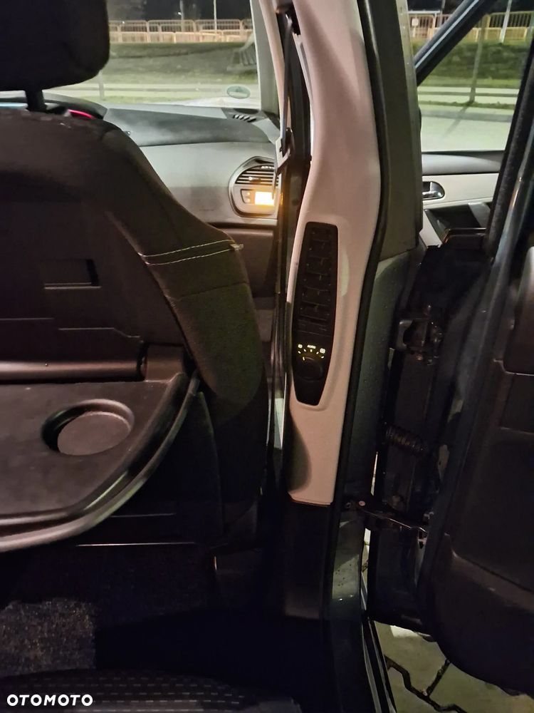 Citroën C4 Picasso - 19