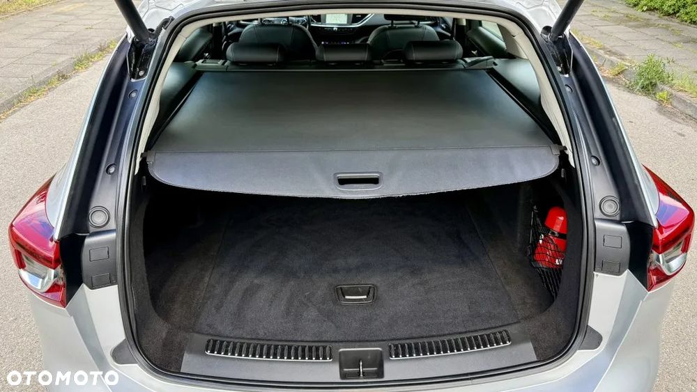Opel Insignia 1.5 T Exclusive S&S - 37