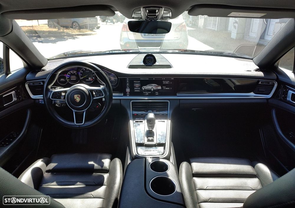 Porsche Panamera 4 E-Hybrid Executive - 14