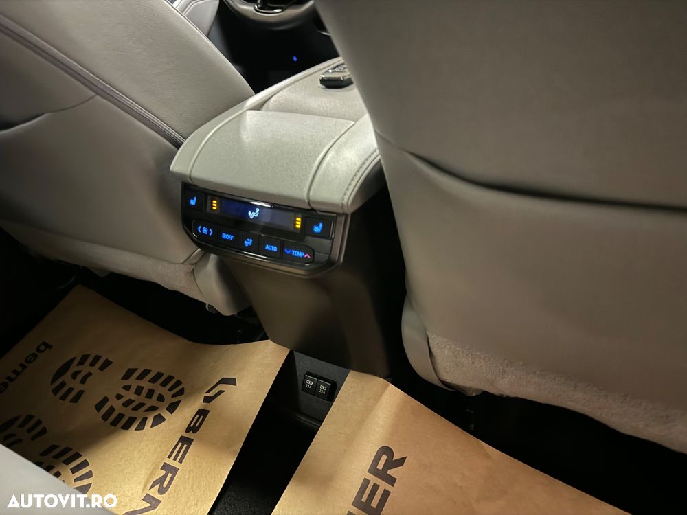 Toyota Highlander 2.5 L Hybrid Dynamic Force 248CP Luxury Pearly - 8