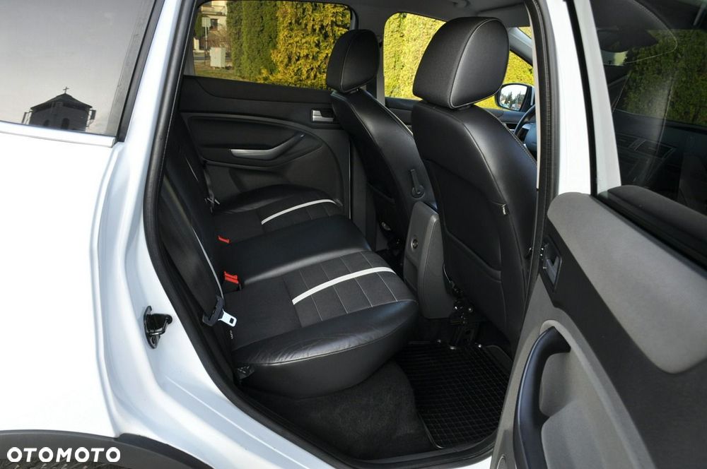 Ford Kuga - 19