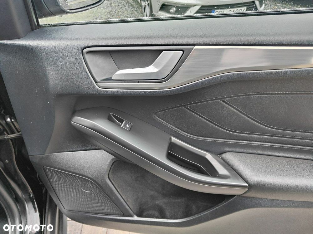 Ford Focus 1.5 EcoBlue Start-Stopp-System TITANIUM STYLE - 23