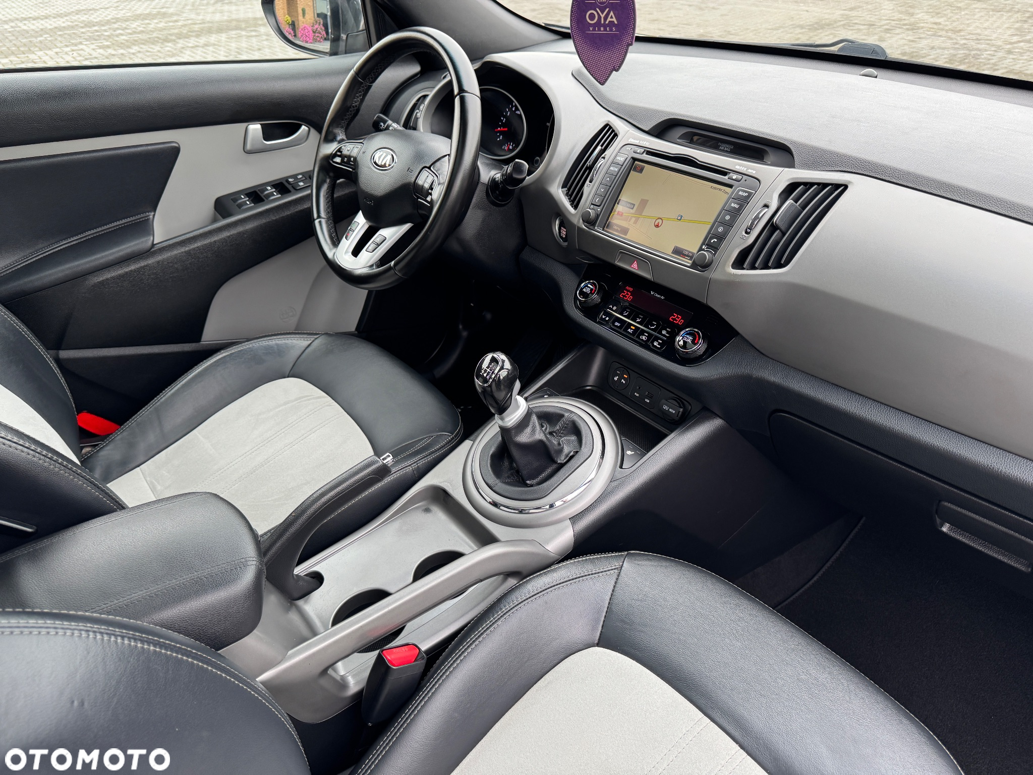 Kia Sportage 1.7 CRDI 2WD Dream-Team Edition - 16