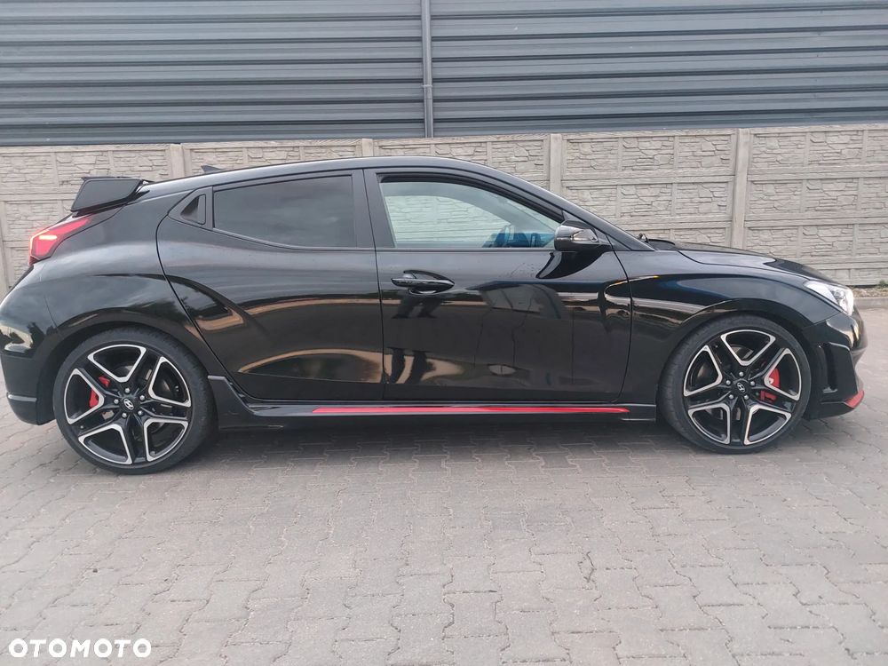Hyundai Veloster - 17