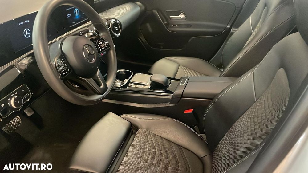 Mercedes-Benz A 200 7G-DCT - 17