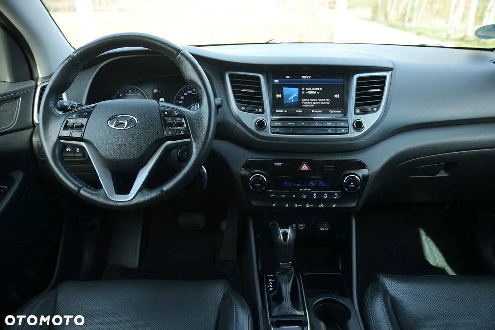 Hyundai Tucson blue 1.7 CRDi 2WD DCT Premium - 22