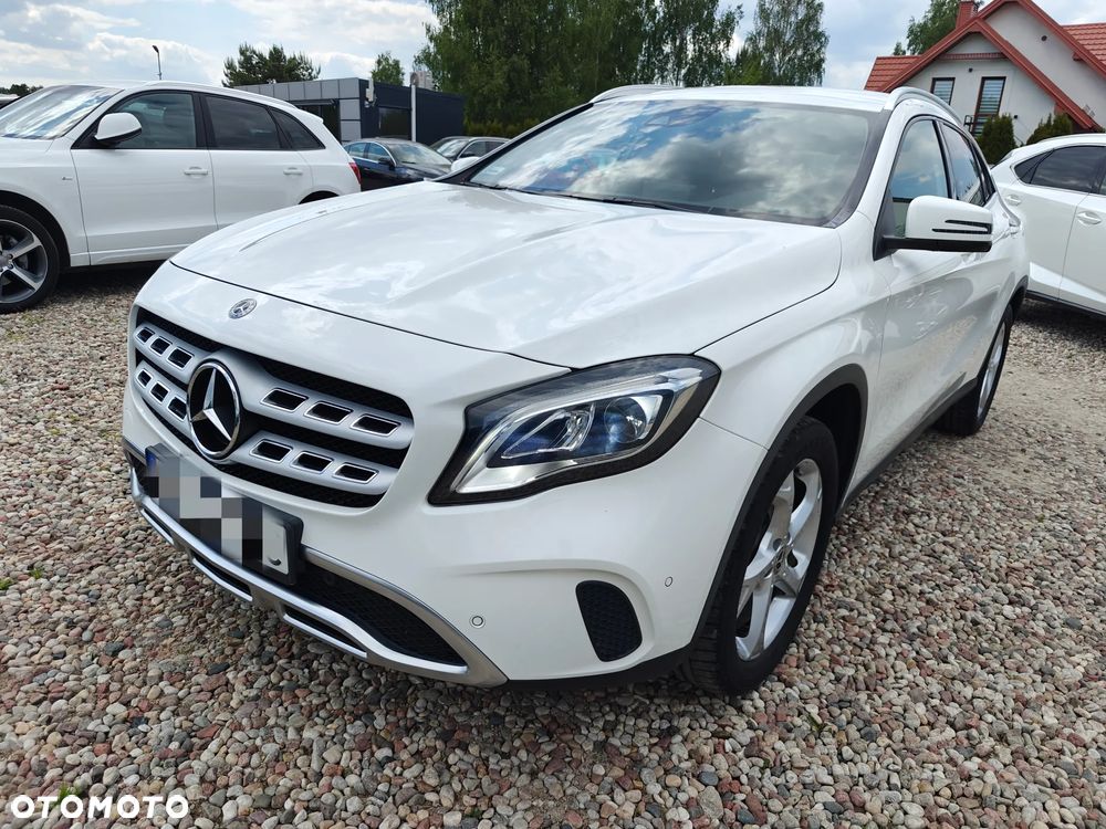Mercedes - Benz GLA