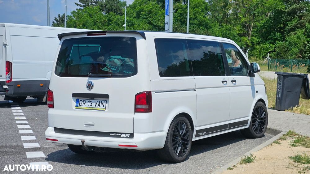 Volkswagen Multivan - 17