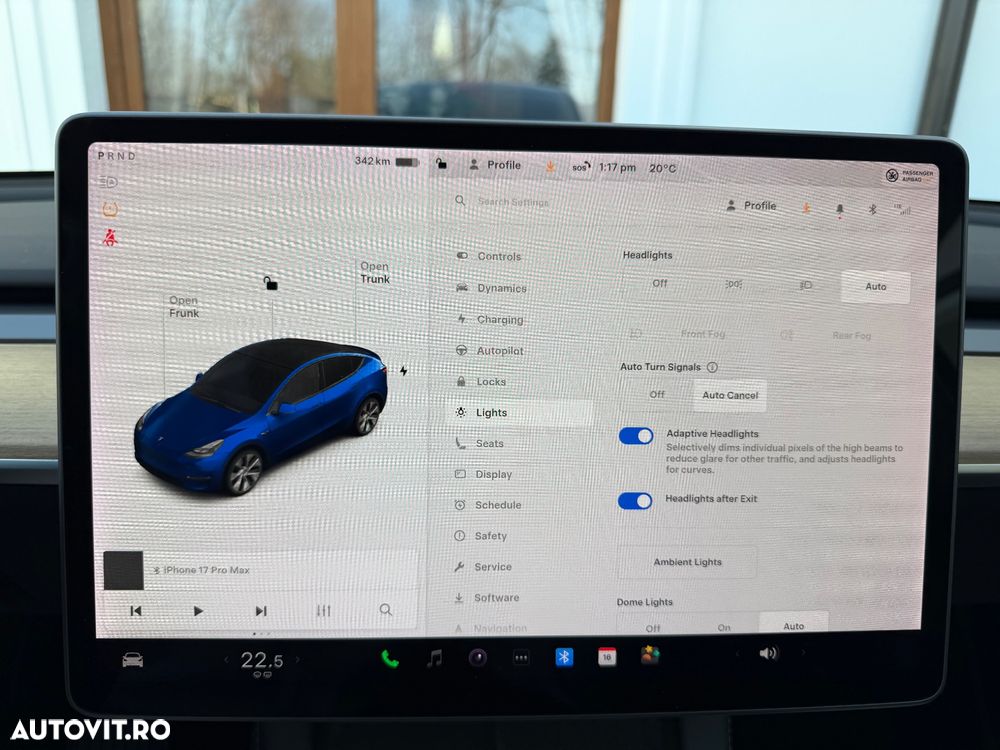 Tesla Model Y - 29
