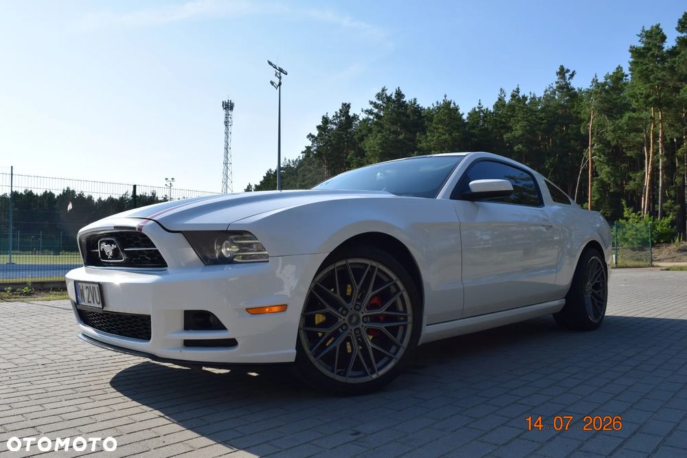 Ford Mustang 3.7 V6 Premium - 1