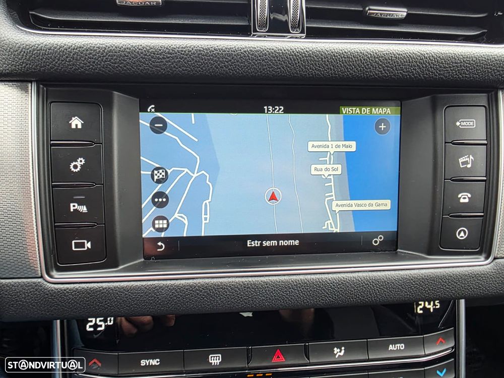 Jaguar XF Sportbrake 20d Aut. Prestige - 12