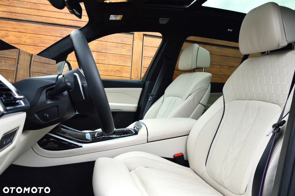 BMW X7 M60i xDrive mHEV sport - 16