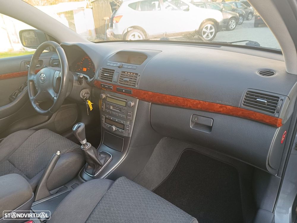 Toyota Avensis LB 2.0 D-4D Sol - 9