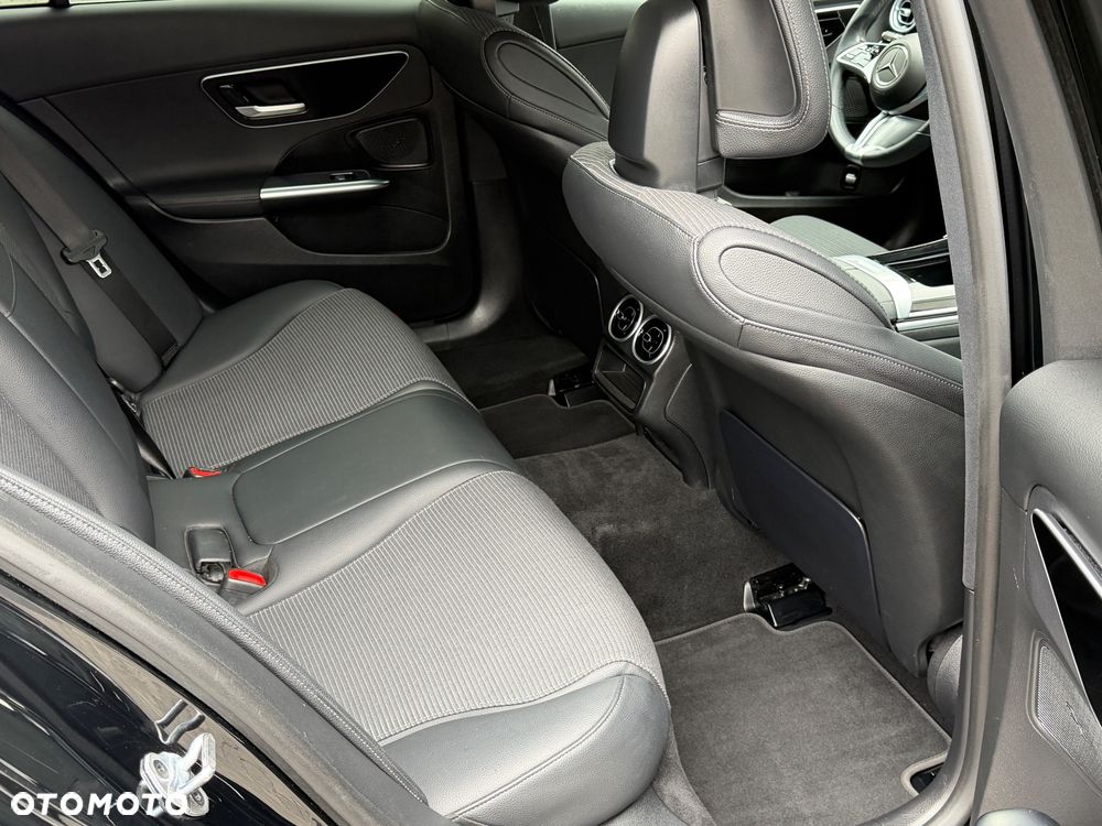 Mercedes-Benz Klasa C 200 9G-TRONIC - 16