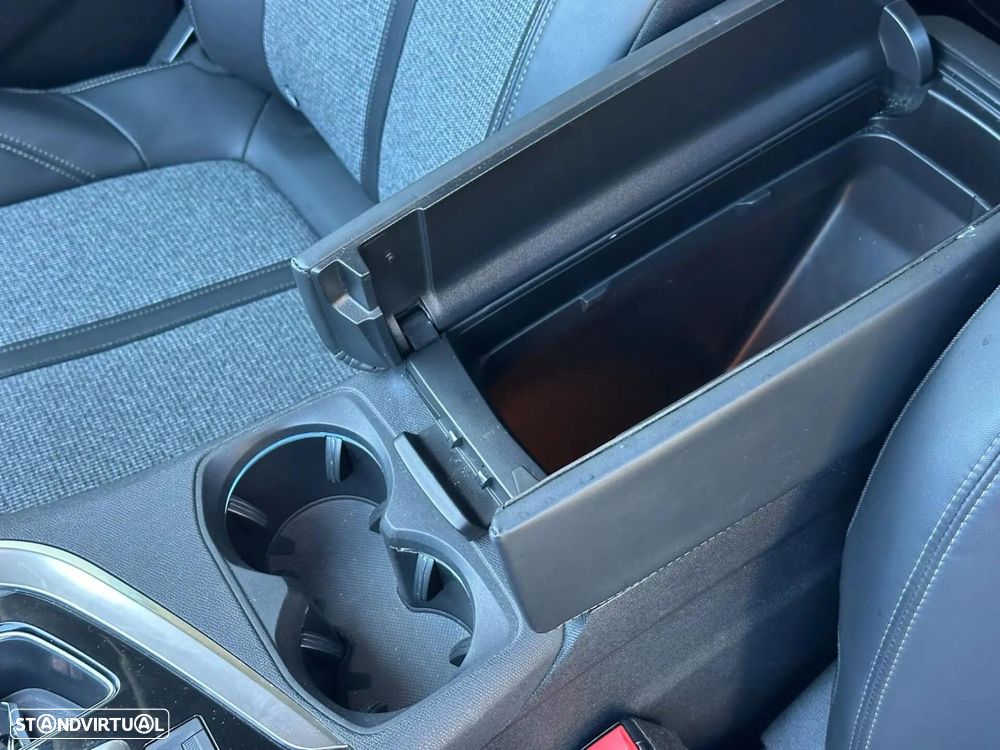 Peugeot 3008 PureTech 130 Stop & Start GPF EAT8 Allure - 41