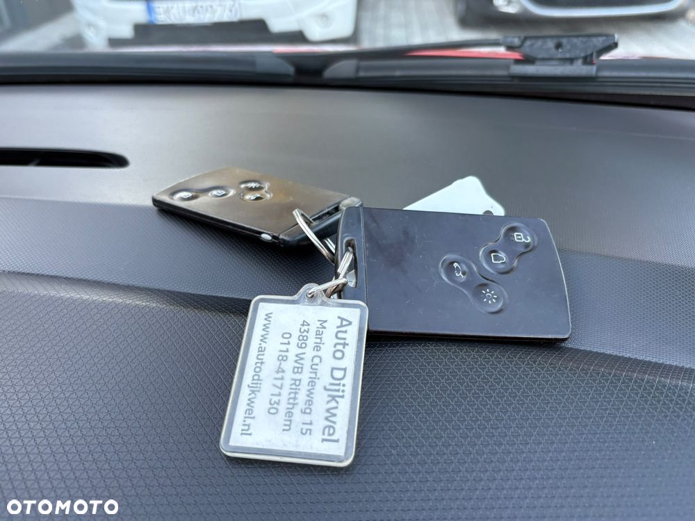 Renault Clio ver--energy-tce-90-intens - 9