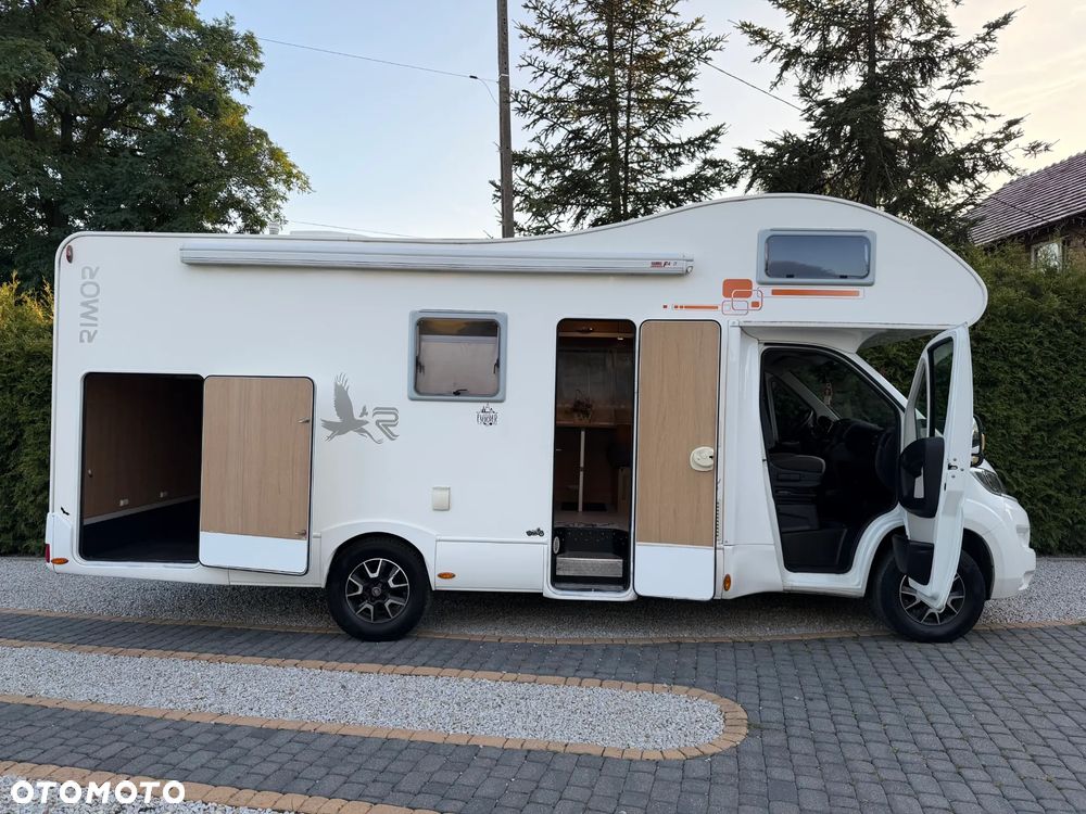 Hobby Kamper,camper I właściciel garażowany 6-osób - 8