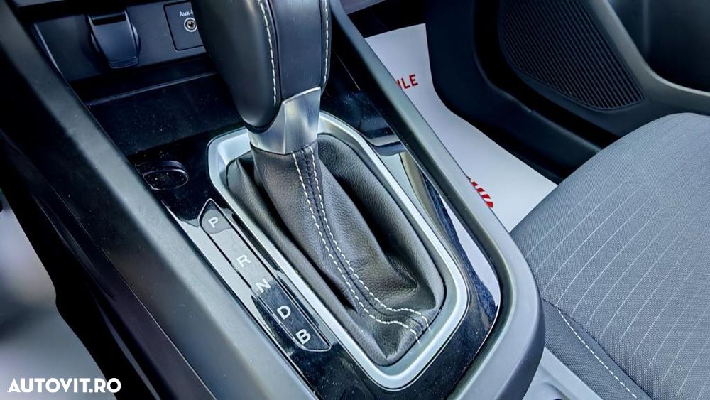 Renault Arkana E-TECH 145 Evolution - 15
