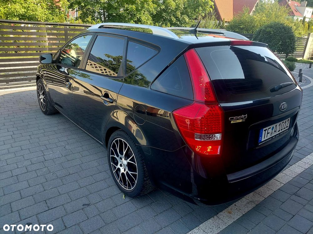 Kia Ceed - 3