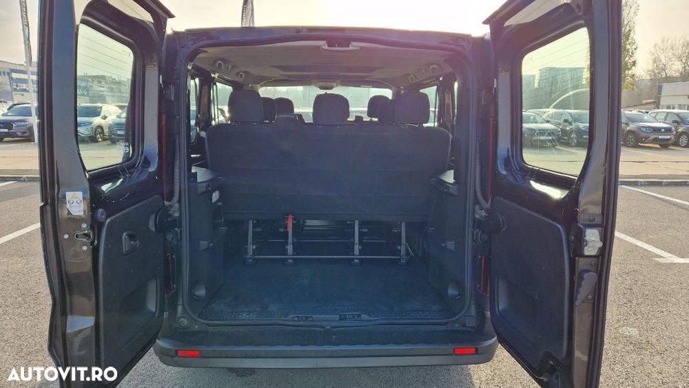 Renault Trafic - 16