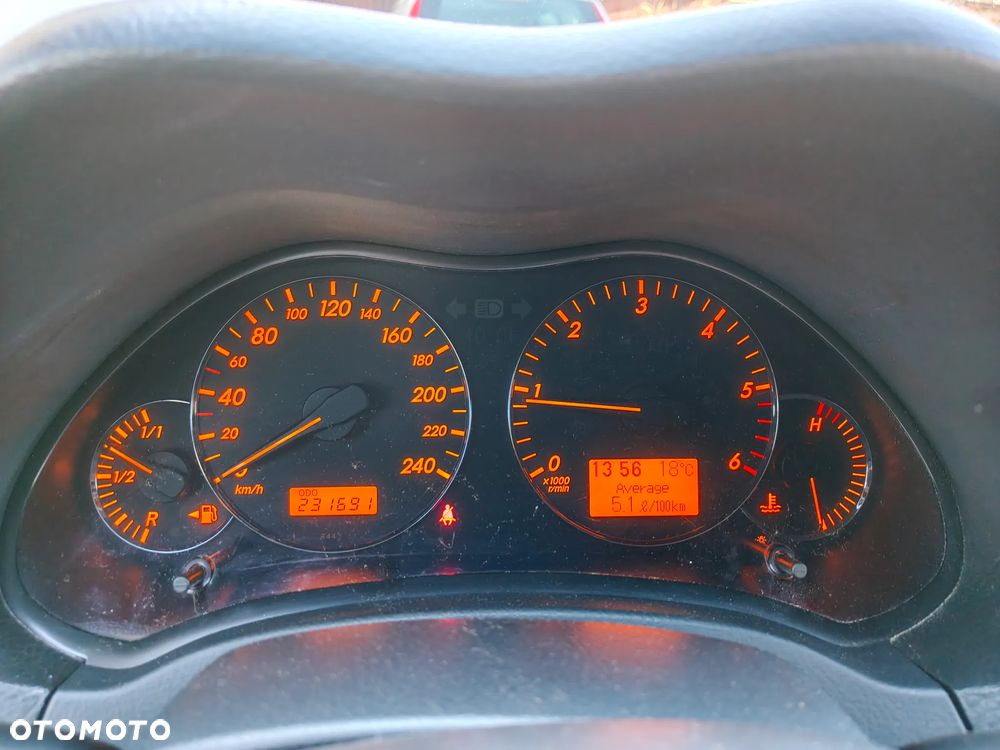Toyota Avensis 2.0 D-4D Sol plus+NAVI - 14