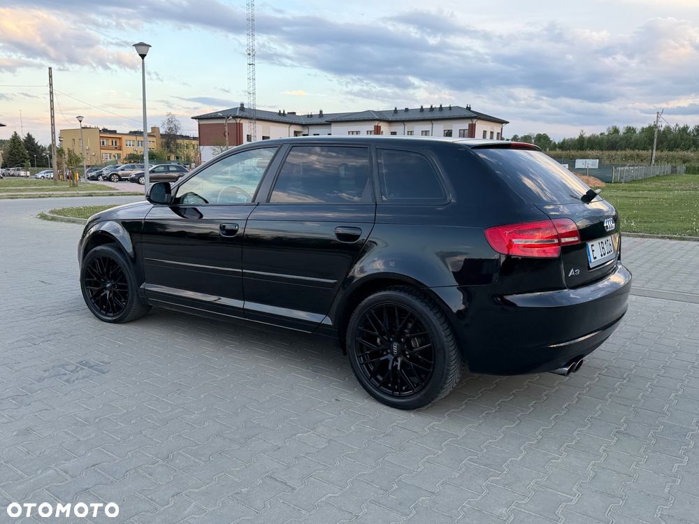 Audi A3 Sportback 1.4 TFSI Ambiente - 8