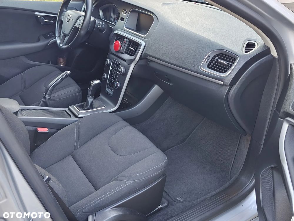 Volvo V40 D2 Drive-E Kinetic - 9