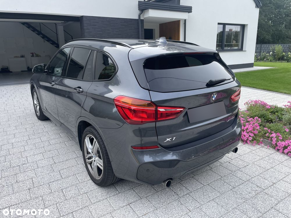 BMW X1 xDrive20i M Sport - 5