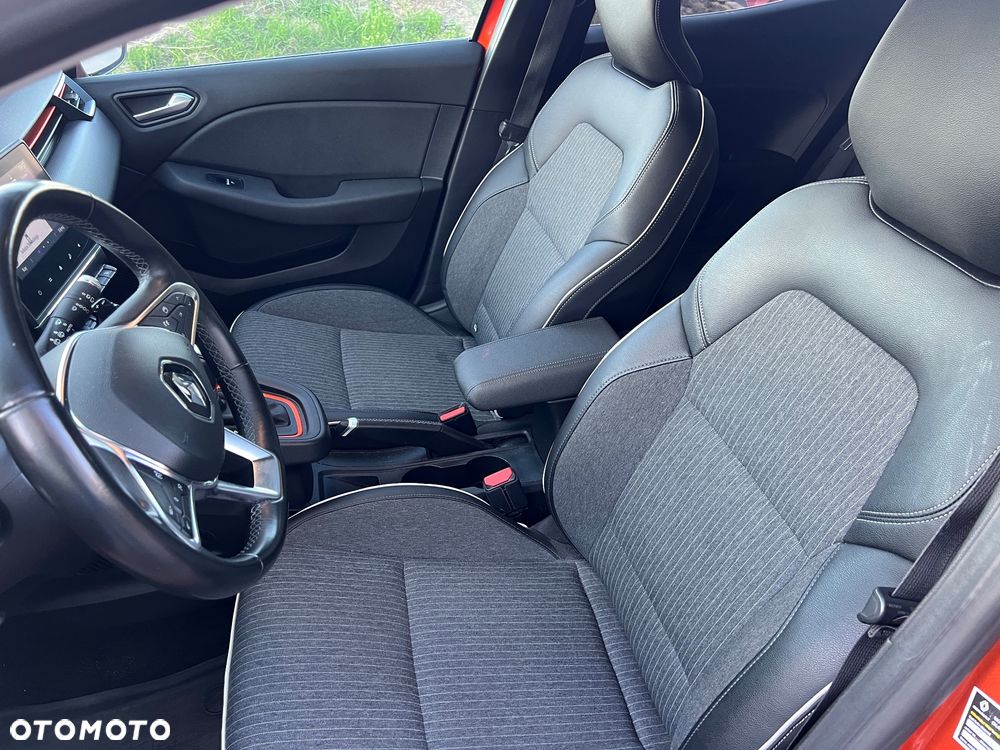 Renault Clio - 10