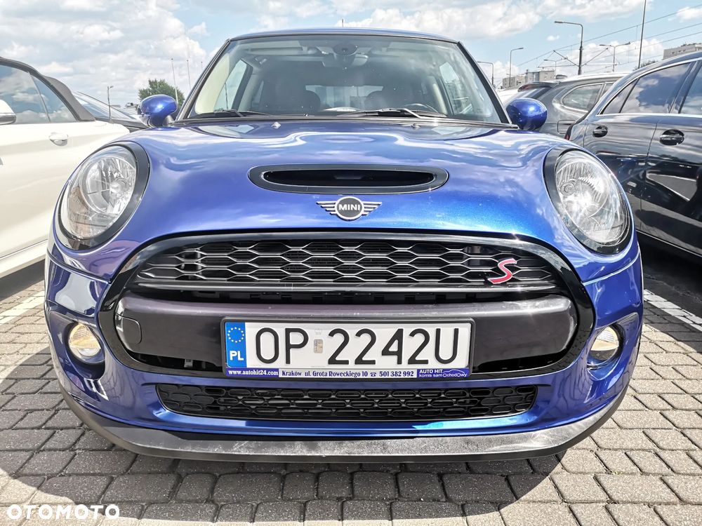 MINI Cooper Standard - 3