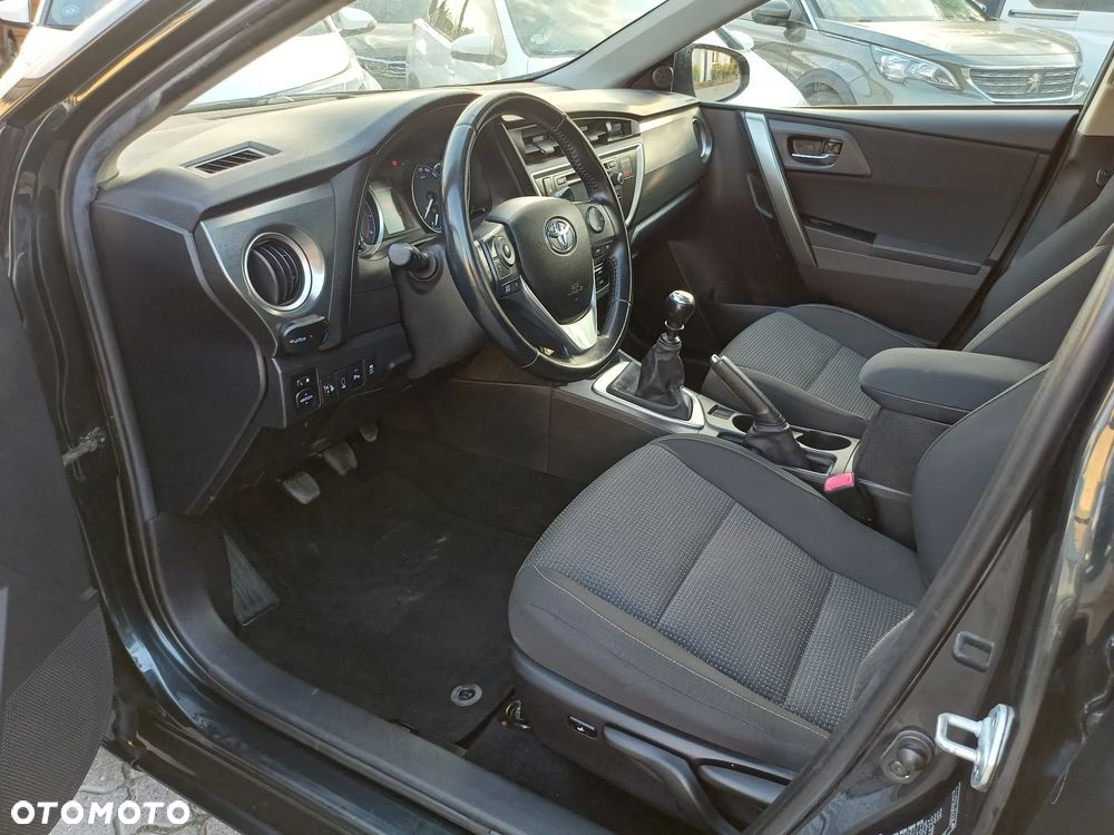 Toyota Auris 1.6 Premium - 13